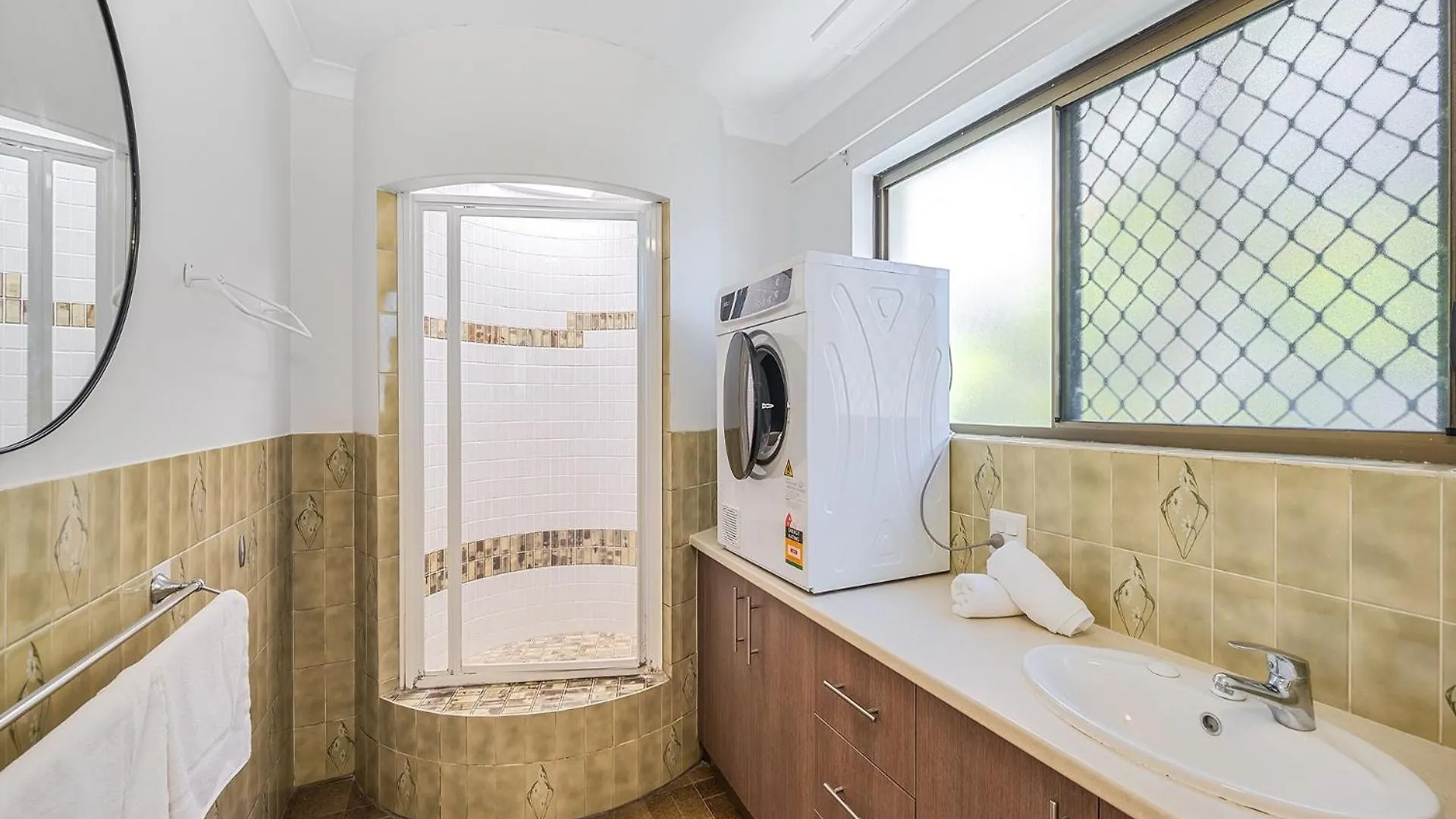 Surfside Six Unit 1 Bulcock Beach Qld Καλούντρα Αυστραλία